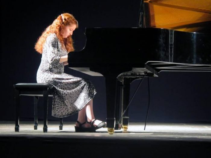 Concierto gratuito de la pianista Constanza Lecaros en Teatro Municipal de Viña del Mar Concierto gratuito de la pianista Constanza Lecaros en Teatro Municipal de Viña del Mar