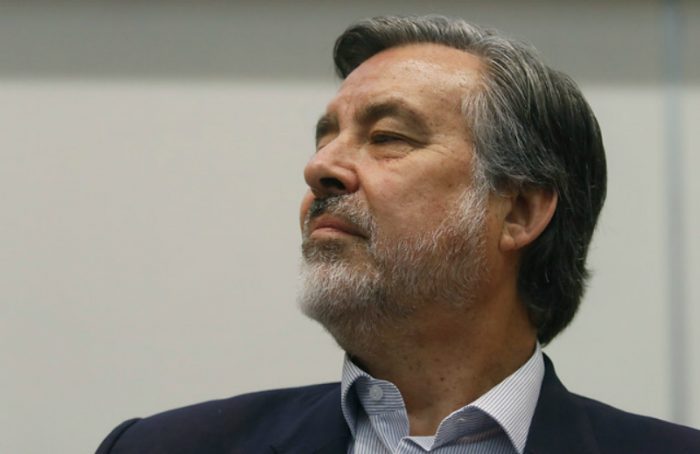Alejandro Guillier, el ex comentarista de TV que incomoda a inversores en activos chilenos Alejandro Guillier, el ex comentarista de TV que incomoda a inversores en activos chilenos