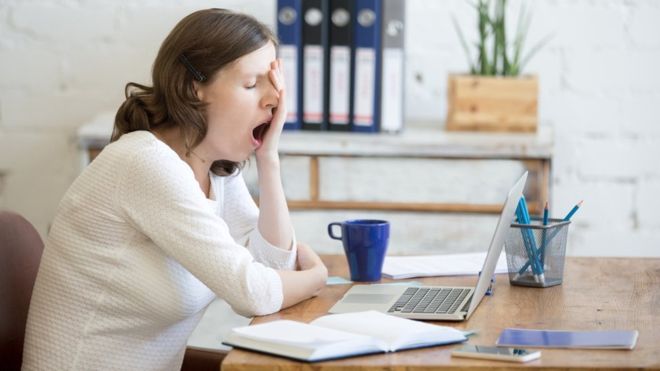 Hipotiroidismo: la glándula «dormida» que podría explicar por qué siempre estás cansado y tienes frío Hipotiroidismo: la glándula «dormida» que podría explicar por qué siempre estás cansado y tienes frío
