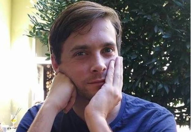 Cómo un solo puñetazo puede provocar la muerte: el caso de Oliver Dearlove Cómo un solo puñetazo puede provocar la muerte: el caso de Oliver Dearlove
