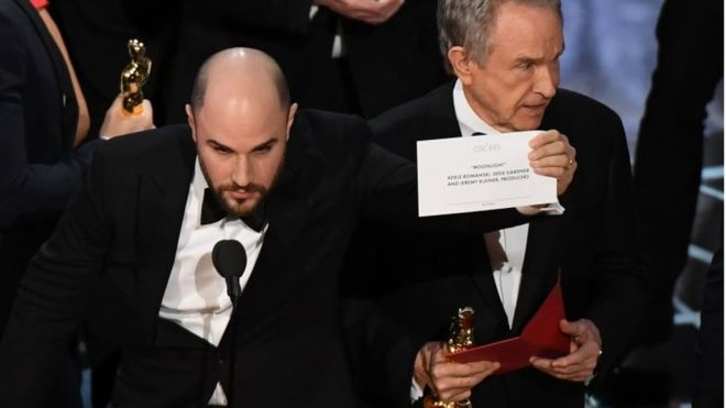 Papelón en los Oscar: dan por ganadora a 