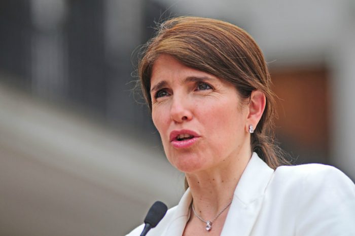La Moneda contraataca: Narváez acusa a Piñera de «manipular» a la gente través del «temor y el miedo» La Moneda contraataca: Narváez acusa a Piñera de
