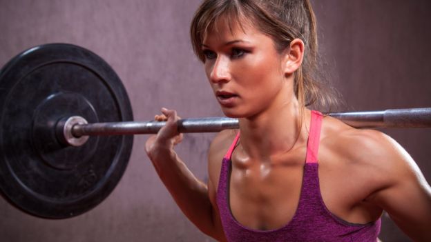 ¿Cuál es el peso ideal que debes levantar en el gimnasio para mantenerte en forma? ¿Cuál es el peso ideal que debes levantar en el gimnasio para mantenerte en forma?