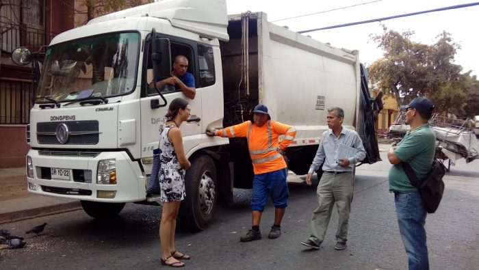Concejala de Santiago denuncia irregularidades de empresa que realiza servicios de aseo en la comuna Concejala de Santiago denuncia irregularidades de empresa que realiza servicios de aseo en la comuna
