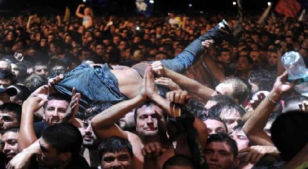 Buscan posibles desaparecidos tras concierto en Argentina Buscan posibles desaparecidos tras concierto en Argentina