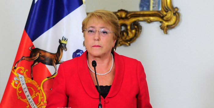 Bachelet acusa el golpe: «Dejen a mi hija tranquila» Bachelet acusa el golpe:
