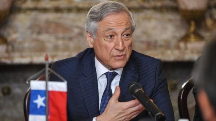 Heraldo Muñoz visita el Silala en medio de alta tensión con Bolivia Heraldo Muñoz visita el Silala en medio de alta tensión con Bolivia