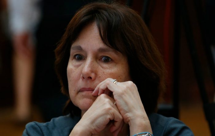 Ministra de Salud cobrará bono de $80 millones por ley de retiro anticipado que ella firmó