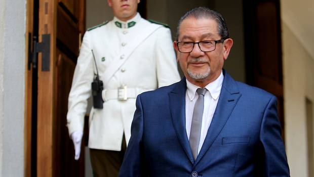 Intendente de la Araucanía echa pie atrás luego de ser llamado al orden: «Diálogo será con quienes rechacen la violencia» Intendente de la Araucanía echa pie atrás luego de ser llamado al orden: