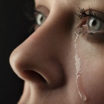 La nueva moda de las terapias de llanto: las lágrimas son buenas para la salud