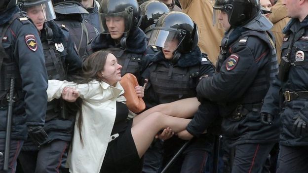 Protestas en Rusia: arrestan al líder de la oposición y al menos a 500 manifestantes