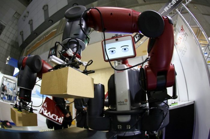 Alerta para el mercado laboral: estudio confirma que robots reducen salarios y agravan desigualdad