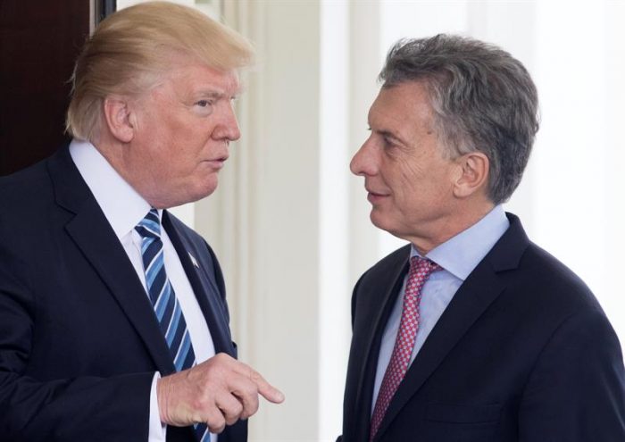Trump entrega a Macri documentos desclasificados de la dictadura argentina