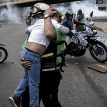 Venezuela: enfrentamientos violentos marcan una semana de protestas contra el gobierno de Nicolás Maduro