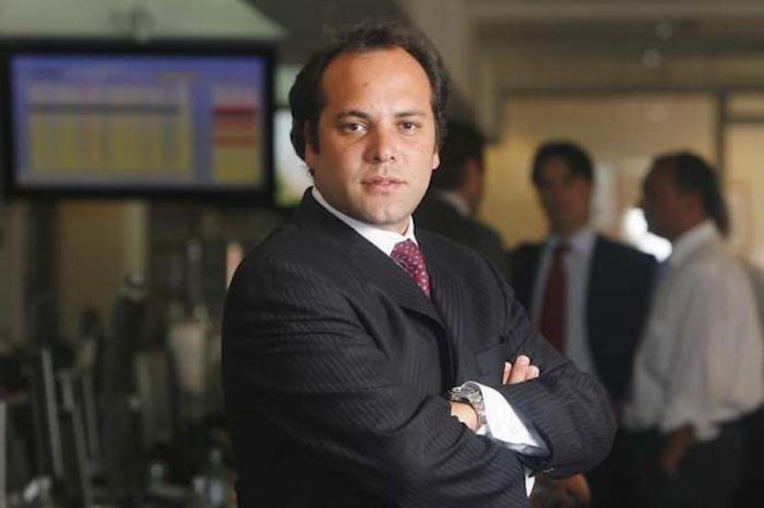Cristián Araya, de vuelta en la cima de Sanhattan de la mano de CAP y Vapores Cristián Araya, de vuelta en la cima de Sanhattan de la mano de CAP y Vapores