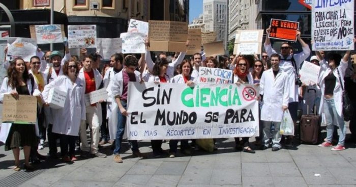 Tanto en Chile como en el mundo los científicos vuelven a la calle en pie de guerra