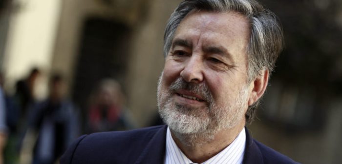 Cadem: Alejandro Guillier sube y Sebastián Piñera baja, tras bajada de Ricardo Lagos Cadem: Alejandro Guillier sube y Sebastián Piñera baja, tras bajada de Ricardo Lagos
