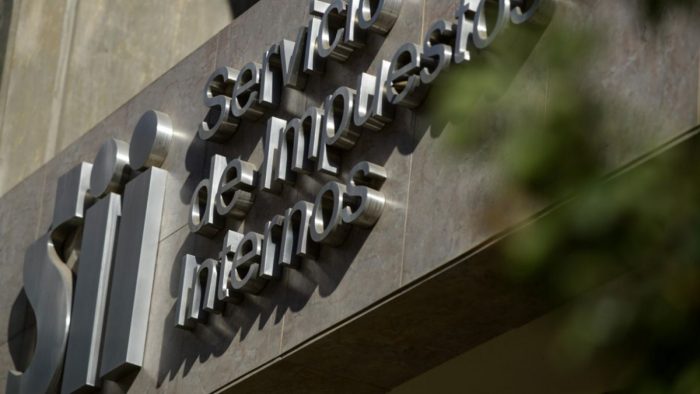 La Contraloría sale al paso de operación de impunidad del SII para casos de platas políticas La Contraloría sale al paso de operación de impunidad del SII para casos de platas políticas