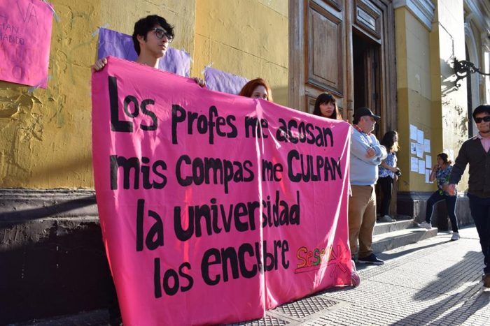 Universidad de Chile lanza pionero protocolo para la investigación del acoso sexual en las aulas