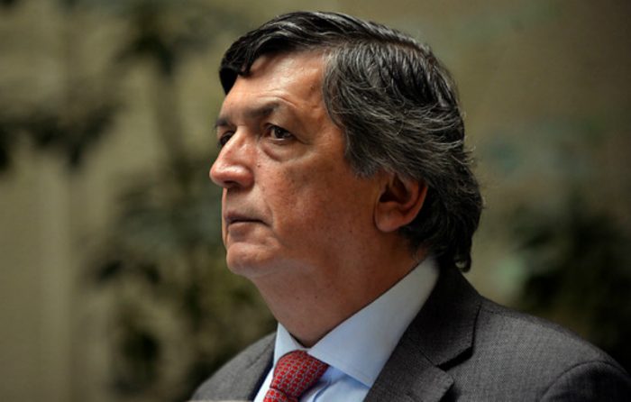 Diputado Carmona (PC) critica a Chile Vamos: “Están pasándose de la raya, la derecha está desatada. No es extraño que se les vincule al ´viva Chile, viva Pinochet´