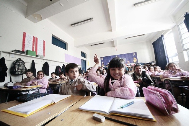 Suspenden clases en las 27 comunas afectadas por corte de agua potable Suspenden clases en las 27 comunas afectadas por corte de agua potable