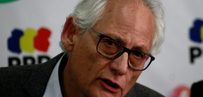 Navarrete resiente crisis del PPD y apunta a fin de girardismo y laguismo: “El partido está en la UTI” Navarrete resiente crisis del PPD y apunta a fin de girardismo y laguismo: