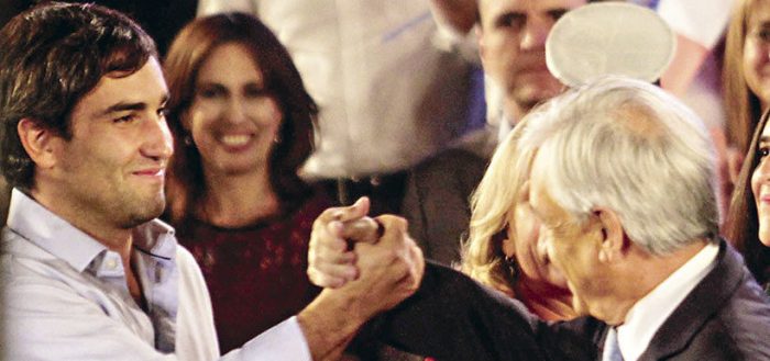 Abogado de Piñera revela eliminación de correos del hijo del ex mandatario en período de compra de acciones de Exalmar Abogado de Piñera revela eliminación de correos del hijo del ex mandatario en período de compra de acciones de Exalmar