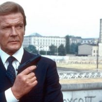 Muere Roger Moore, el actor de James Bond y «El Santo»