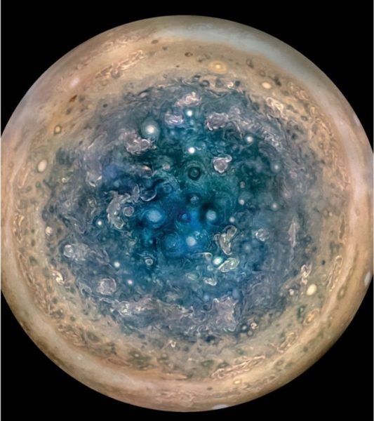 Las espectaculares imágenes de Júpiter que ponen en duda todo lo que sabemos del planeta más grande del Sistema Solar Las espectaculares imágenes de Júpiter que ponen en duda todo lo que sabemos del planeta más grande del Sistema Solar