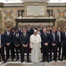 [VIDEO] El Papa Francisco bendice a la Juventus y la Lazio previo a la final de la Copa de Italia