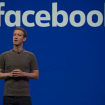 Documentos de Facebook revelan polémica forma en que la red social modera su contenido
