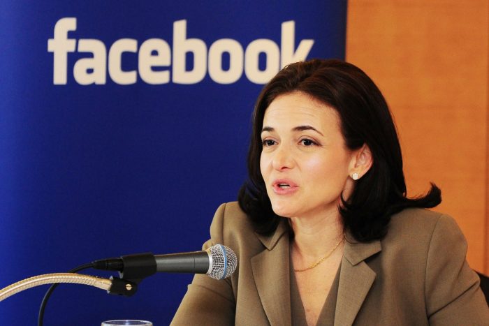 Sheryl Sandberg: la lucha contra las noticias falsas y el futuro de Facebook