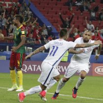 Chile debuta en la Copa Confederaciones con una victoria ante Camerún y ante la tecnología