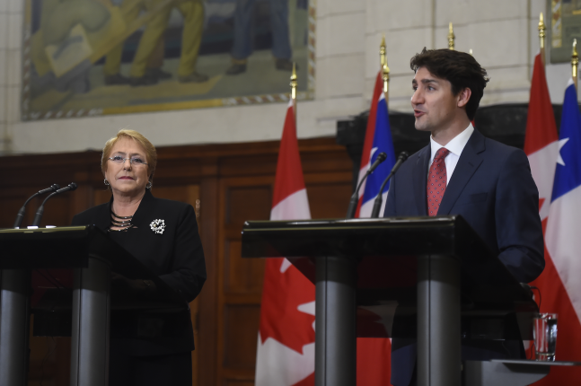Debate de las pensiones se traslada a Canada: Bachelet y las AFP coinciden en Toronto Debate de las pensiones se traslada a Canada: Bachelet y las AFP coinciden en Toronto