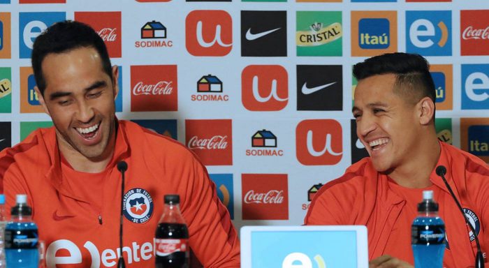 Claudio Bravo y Alexis Sánchez: «El miedo lo perdimos hace mucho tiempo atrás» «Disfruten de esta generación» Claudio Bravo y Alexis Sánchez:
