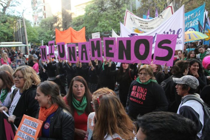Argentinas se manifiestan nuevamente contra la violencia machista Argentinas se manifiestan nuevamente contra la violencia machista