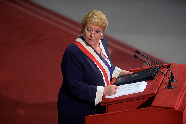 Bachelet: “Llegó el tiempo de separar definitivamente la política de los negocios” Bachelet: