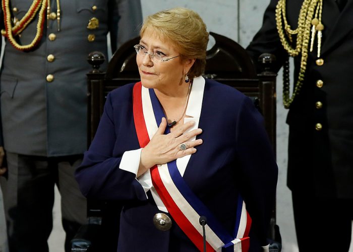 Empleo, desaceleración y capitalización histórica a Codelco, las claves económicas de la última cuenta pública de Bachelet