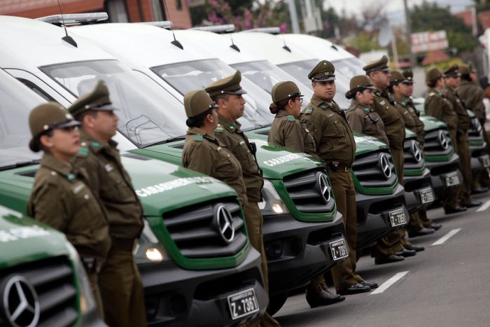 Efecto pacogate en la CEP: baja la confianza y aumenta la percepción de corrupción en Carabineros Efecto pacogate en la CEP: baja la confianza y aumenta la percepción de corrupción en Carabineros