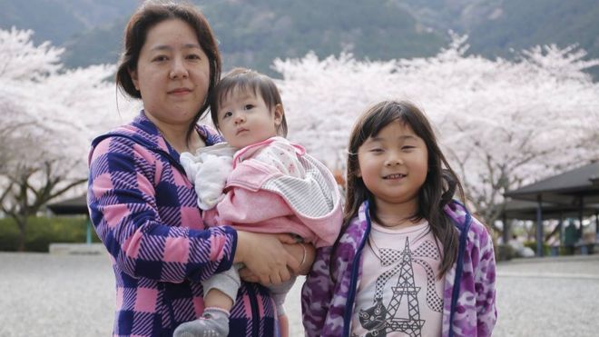 ¿Por qué las cesáreas en Japón y otros países asiáticos suelen ser verticales en vez de horizontales? ¿Por qué las cesáreas en Japón y otros países asiáticos suelen ser verticales en vez de horizontales?