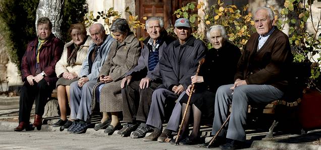 Trabajo, familia y personas mayores Trabajo, familia y personas mayores