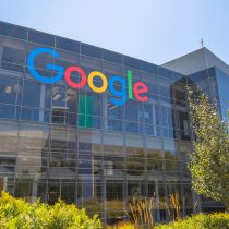 La multa europea toca el beneficio de matriz de Google, cuyos ingresos siguen al alza