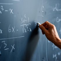 Clases de matemáticas gratis para escolares en la UC