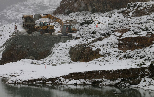 Nieve complica labores de rescate de mineros atrapados en Aysén Nieve complica labores de rescate de mineros atrapados en Aysén
