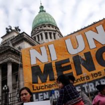 Casos de femicidios en Argentina bajan a 139 en primer semestre del año