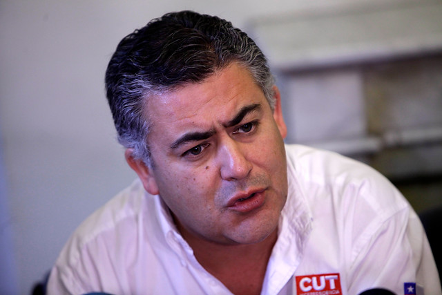 Secretario general de la CUT reconoce «tensiones» en la Mesa de Unidad Social: «Ha habido descoordinaciones que no ayudan en este proceso» Secretario general de la CUT reconoce