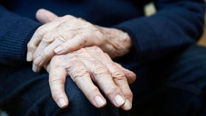 Parkinson, la relevancia de la intervención fonoaudiológica en los pacientes Parkinson, la relevancia de la intervención fonoaudiológica en los pacientes