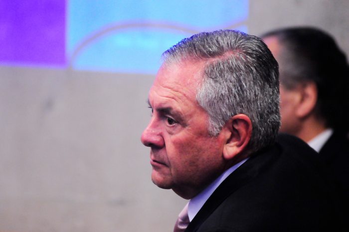 Ex alcalde Sabat queda con orden de arraigo tras ser formalizado en el Caso Basura Ex alcalde Sabat queda con orden de arraigo tras ser formalizado en el Caso Basura