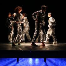 Obra de danza Oropel: cuerpos que interpretan el universo de las apariencias
