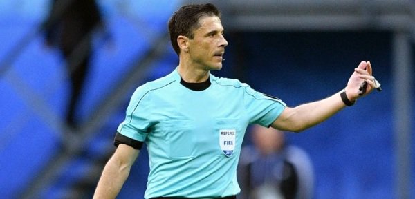 Histórico árbitro argentino en picada contra la Conmebol por designación de jueces europeos en la final de la Copa Confederaciones: “¿No les da vergüenza?” Histórico árbitro argentino en picada contra la Conmebol por designación de jueces europeos en la final de la Copa Confederaciones: